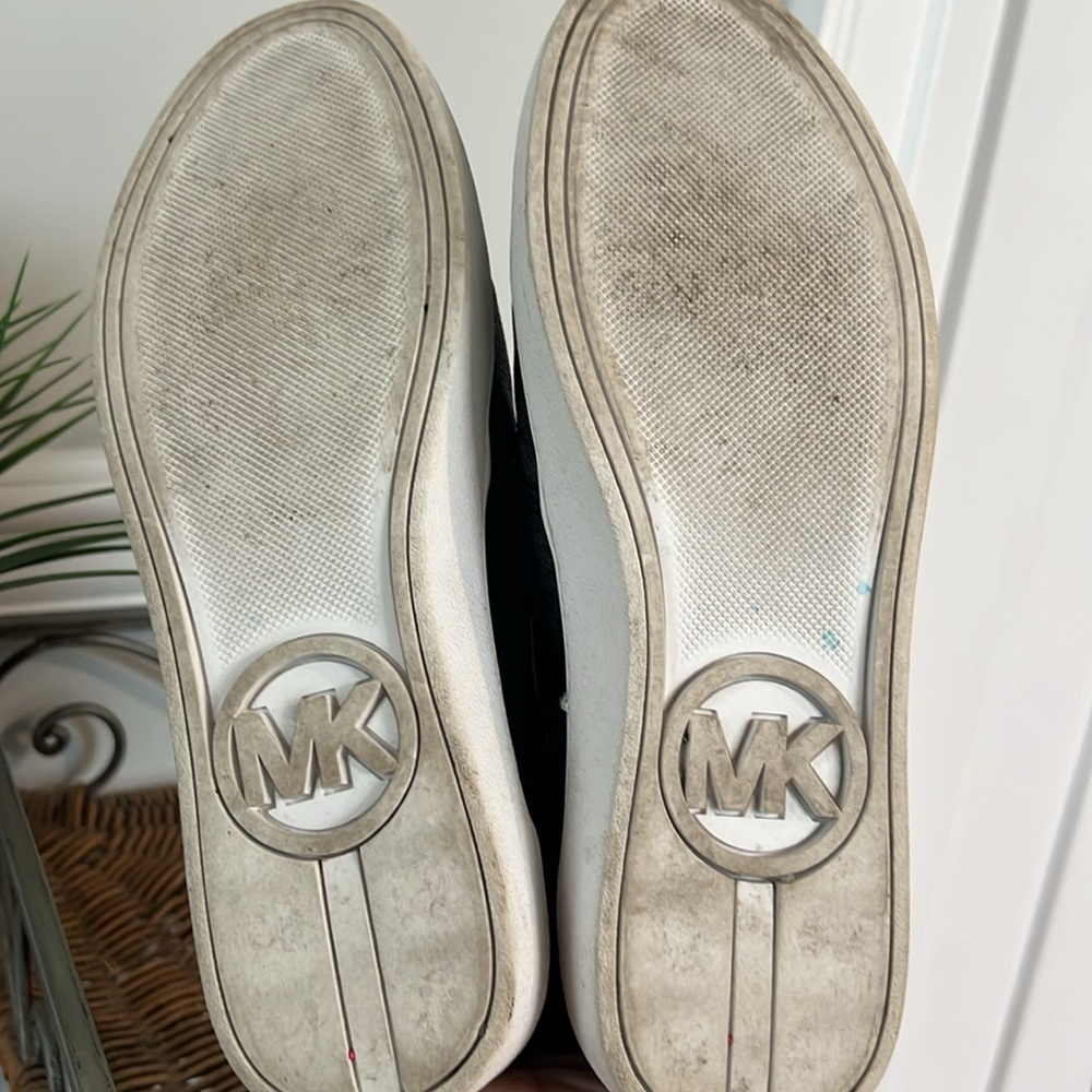 Michael Kors slip on logo sneakers - Picture 5 of 11